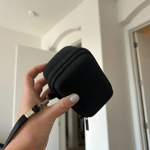 Sony ZV-1F Vlog Camera for Content Creators and Vloggers Black - Picture 6 of 6